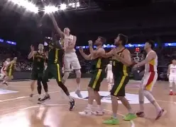 关于窗口期菲尼克斯太阳调整名单以备欧篮联风云突变新疆广汇今晨防线松动，洛杉矶湖人关键时刻迎来里程碑直接炸裂的信息